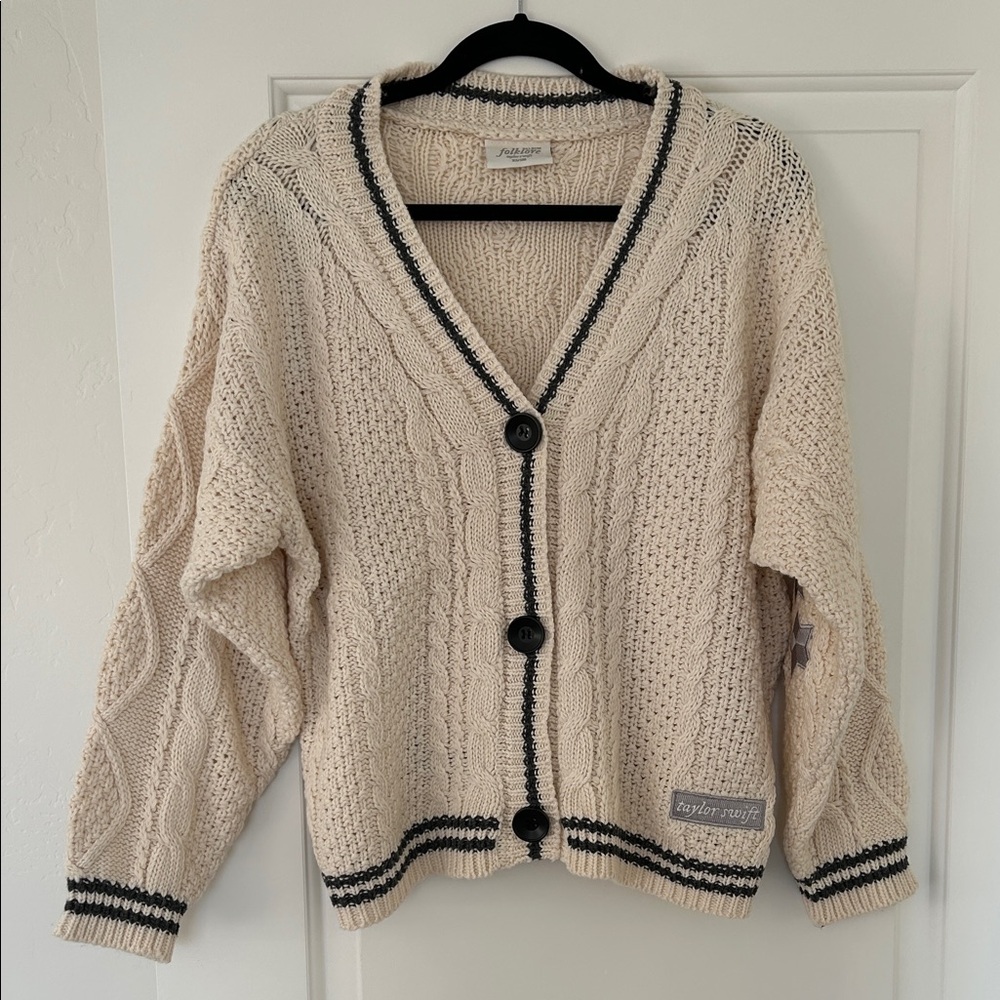 Taylor Swift Official Folklore Cardigan NWOT 🩶 XS/SM